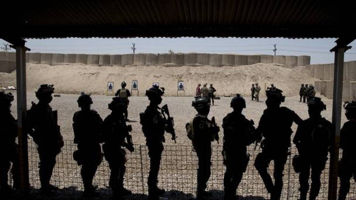 Ιράκ: Δώδεκα στρατιώτες νεκροί από διπλή επίθεση αυτοκτονίας